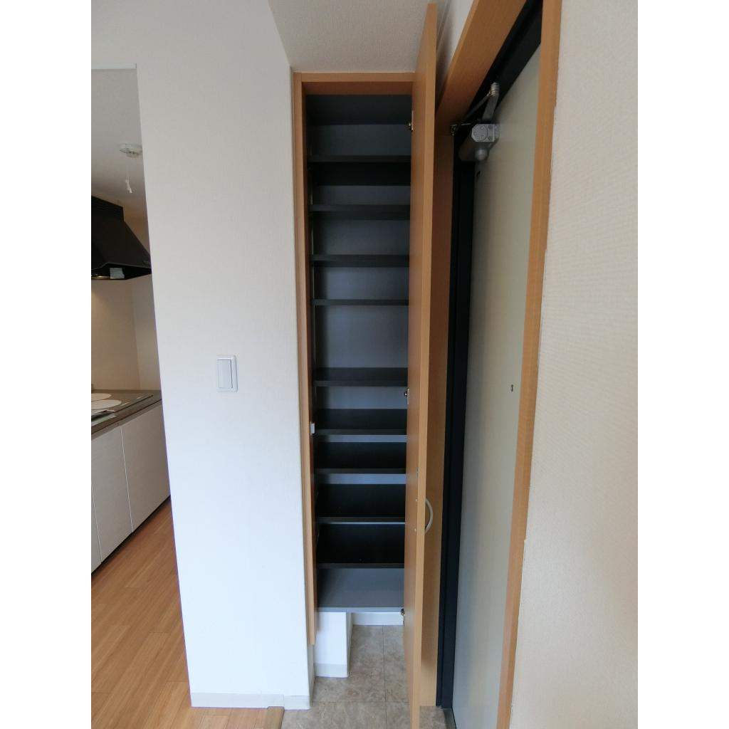 ミックコート東三国の収納