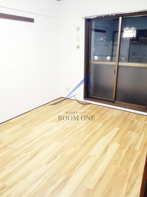 ビューネ梅島駅前