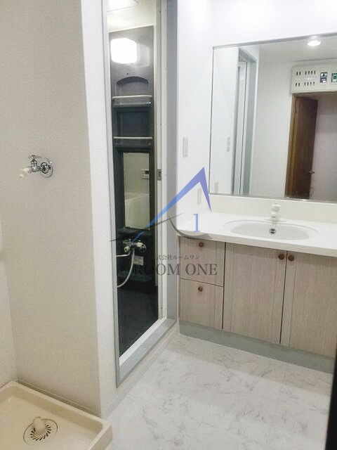 ビューネ梅島駅前の洗面所|洗面台です。