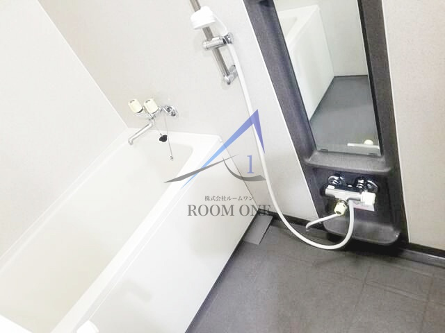 ビューネ梅島駅前の浴室|お風呂です。