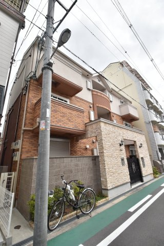 大阪市城東区蒲生２丁目のアパート