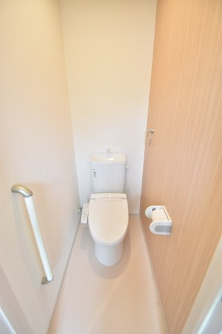 大阪市城東区蒲生２丁目のアパートのトイレ