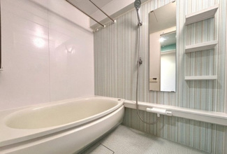 【内装】 | おゆみ野パークハウス弐番館 | 玄関からリビングへと繋がる廊下