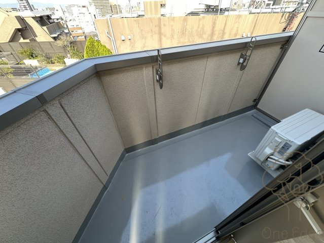 みおつくし京橋のバルコニー