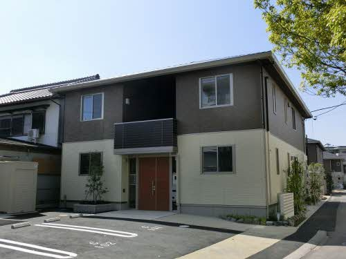 シャーメゾン フォレナ C棟の外観