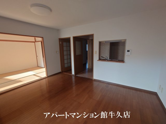 ロータスハウスの居間・リビング