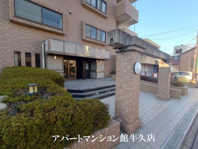 ロータスハウスのエントランス