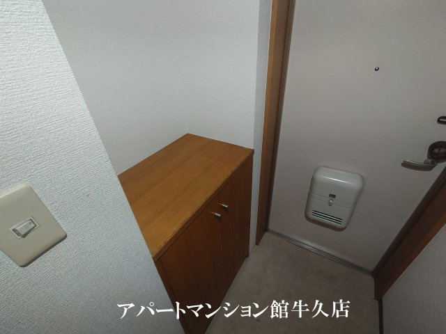 ロータスハウスの玄関