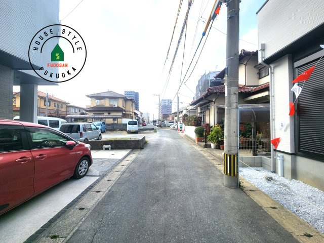 糸島市潤1丁目第2-1棟（1号棟）　の前面道路含む現地写真|前面道路です。