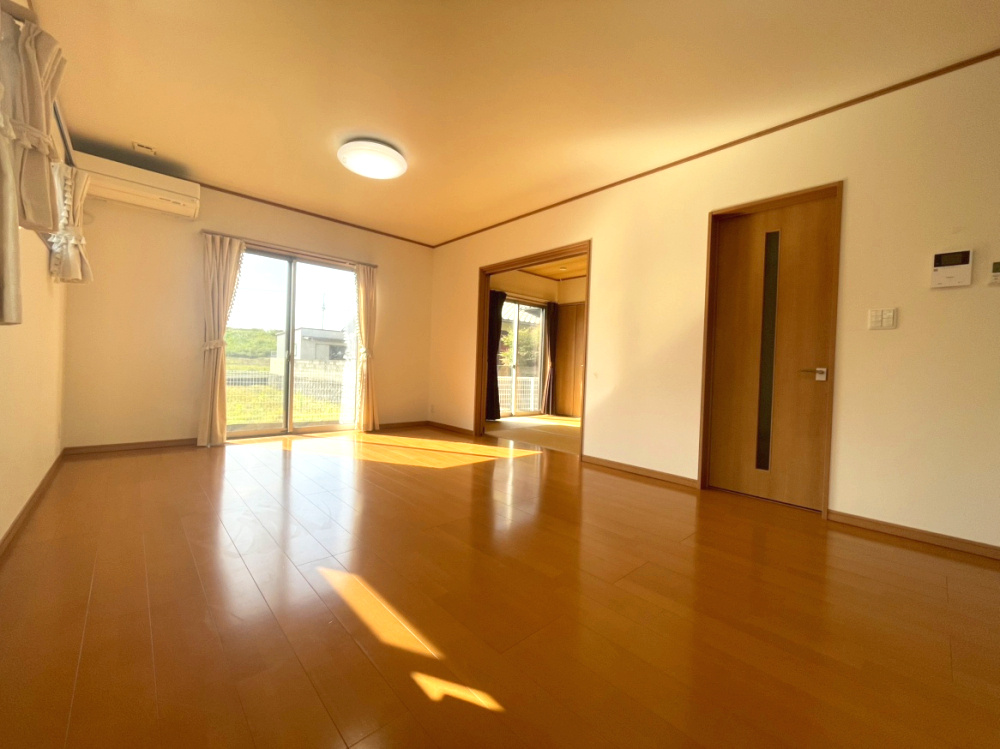 岡本町　平家戸建の居間・リビング
