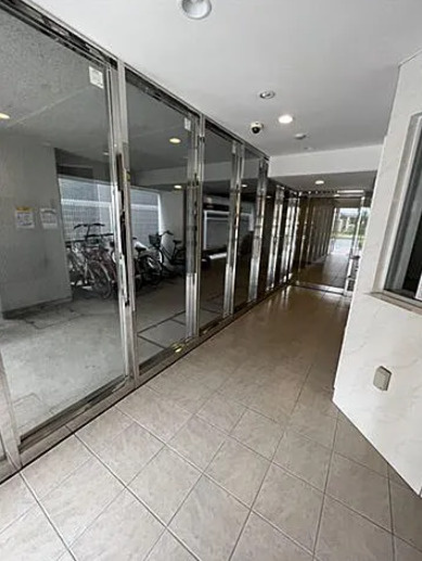 リヴシティ文京春日のエントランス