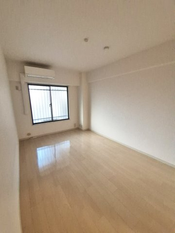 【洋室】 | サンシティ桂坂壱番館