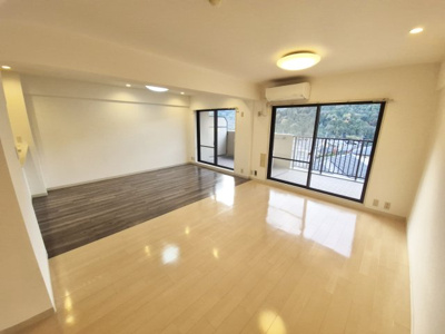 【居間・リビング】 | サンシティ桂坂壱番館 | LDK約23.1帖