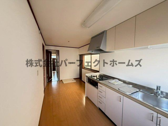 宮之下町戸建　賃貸のキッチン|キッチンでお料理をお楽しみください