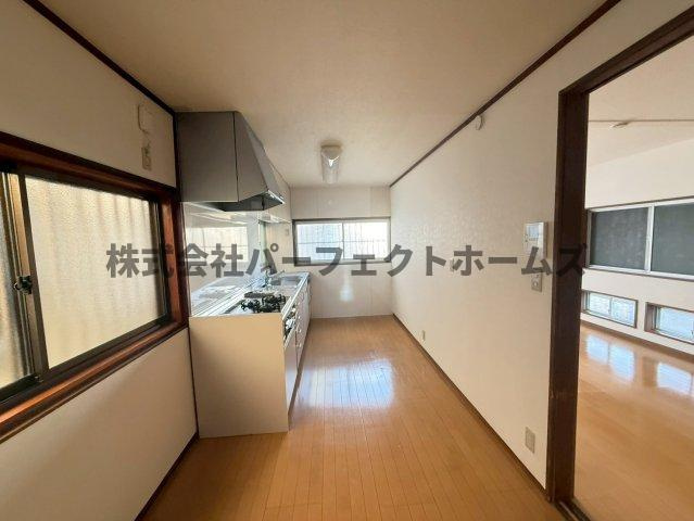 宮之下町戸建　賃貸の居間・リビング|ゆったりとしたリビングです