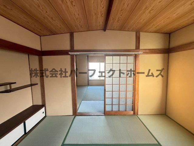 宮之下町戸建　賃貸の和室|和室、ちょっとしたくつろぎスペースにいかがでしょうか