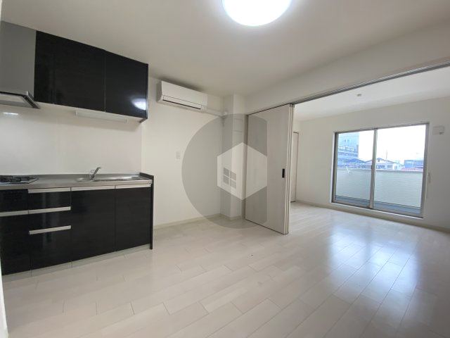 クリエオーレ高井田西の居間・リビング