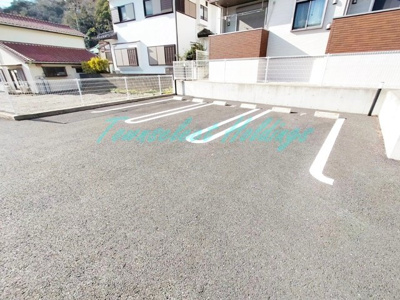 【駐車場】 | モナヴェールⅢ | 駐車場空きあり！(2台目相談可能)