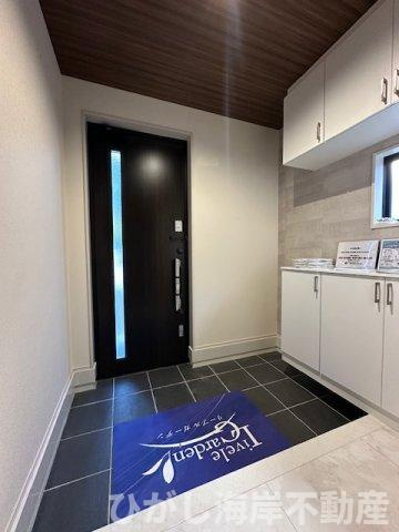藤沢市辻堂東海岸2丁目　 新築戸建 　全2棟の玄関|玄関