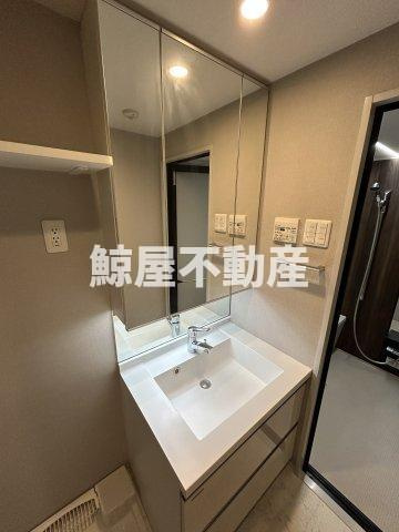 Dimus勝どき（ディームス勝どき）の洗面所|脱衣スペースもあります
