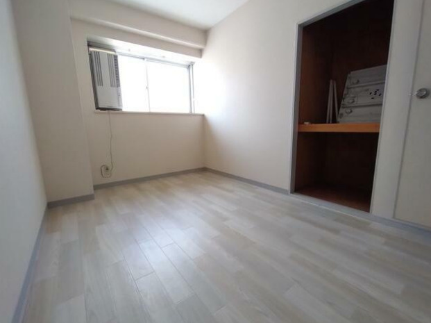 メゾンミヤマエの居間・リビング