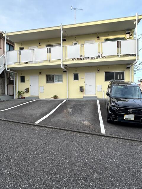 横浜市南区永田山王台のアパートの画像