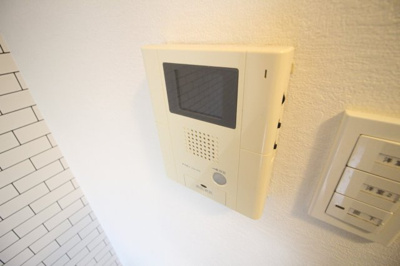 【設備】 | ラパンジール四天王寺東 | モニター付きのインターホンでセキュリティも安心♪