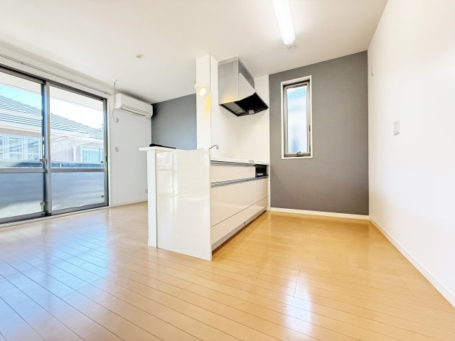 シャーメゾン・アゼリア B棟の居間・リビング