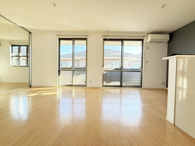 シャーメゾン・アゼリア B棟の収納