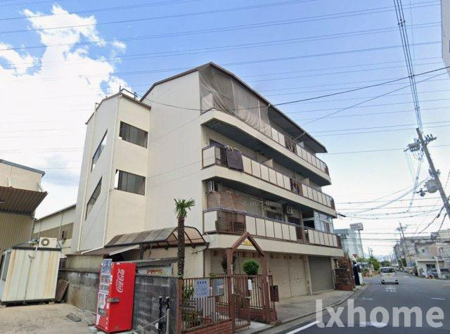 高尾マンションの外観