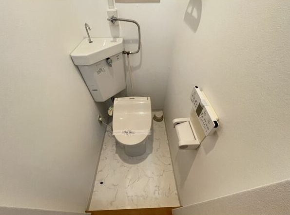 香里三井団地A6棟のトイレ|シンプルで使いやすいトイレです