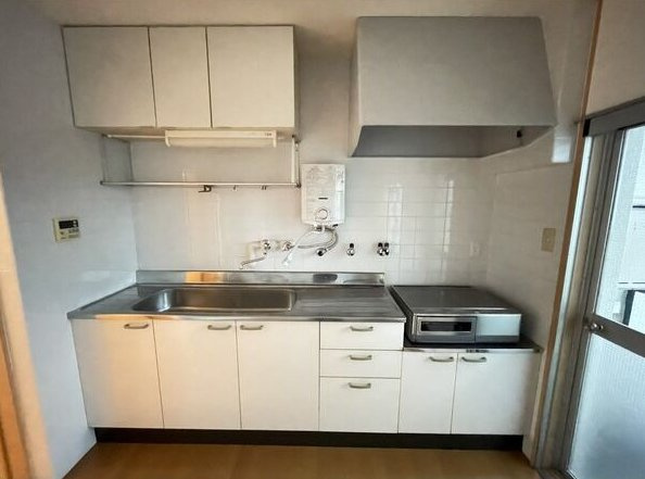 香里三井団地A6棟のキッチン|コンパクトなキッチンで掃除もラクラク