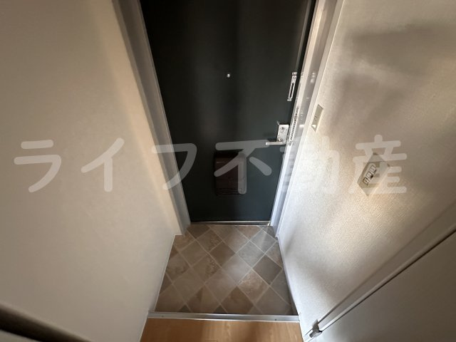 ダイヤモンドパレスの玄関