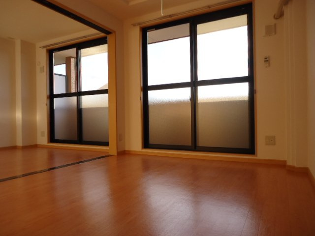 クレアートの内装|洋室