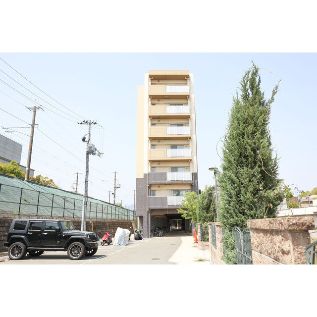 プレアデス千里山田の外観