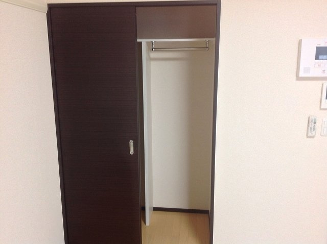 クレイノヴィラ曽根Ｅの内装|画像が反転している場合があります。