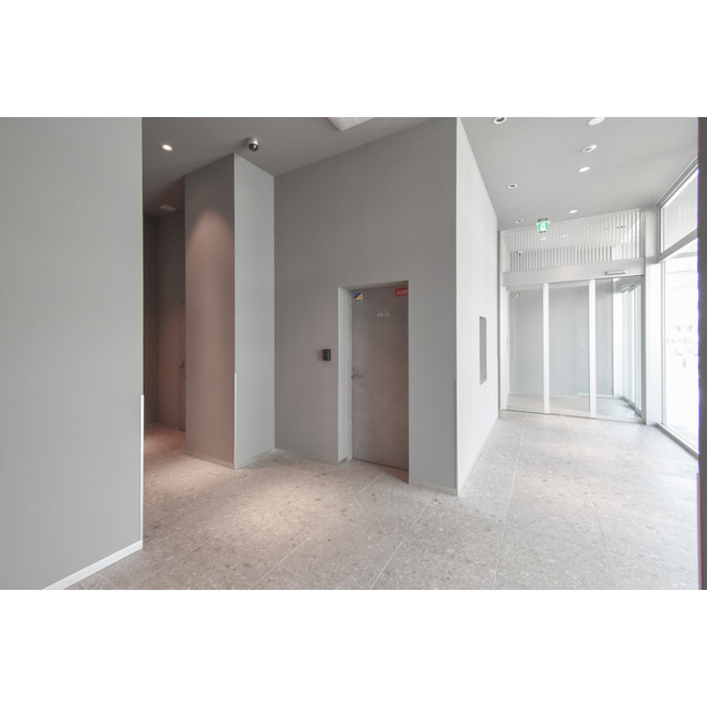 TOPAZ江坂の居間・リビング