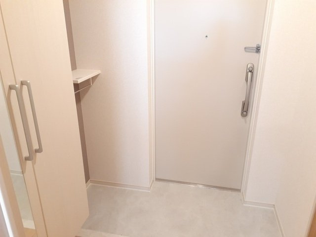 ラ・ルミエールの玄関