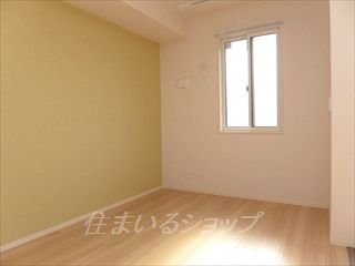 広島市安佐北区口田南２丁目のアパートの寝室