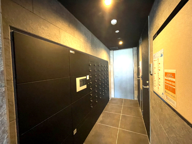 アルファスマート総社駅南のその他共用部分|・集合ポスト
宅配ボックスもあります！