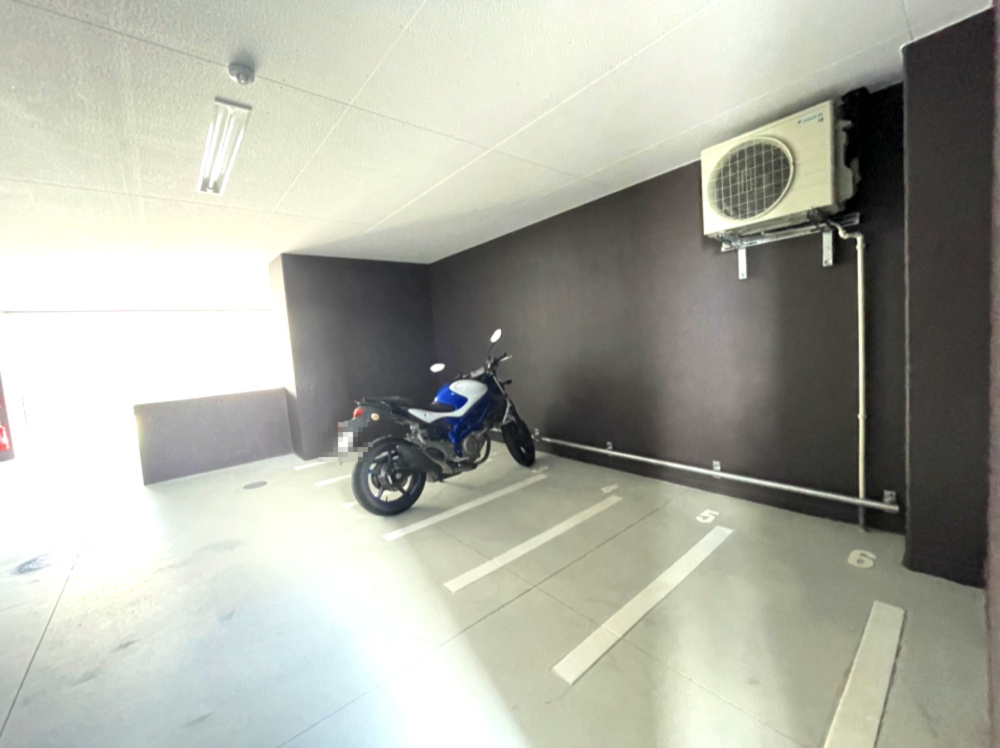 アルファスマート総社駅南のその他共用部分|・バイク置き場
広々とした駐輪スペースがあります！