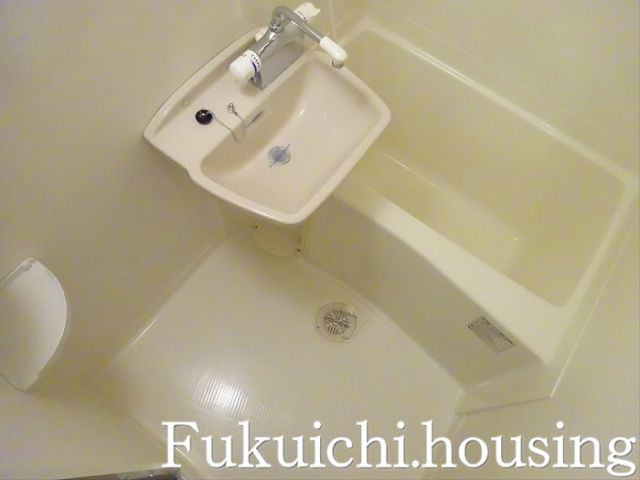 ZESTY千歳船橋の浴室