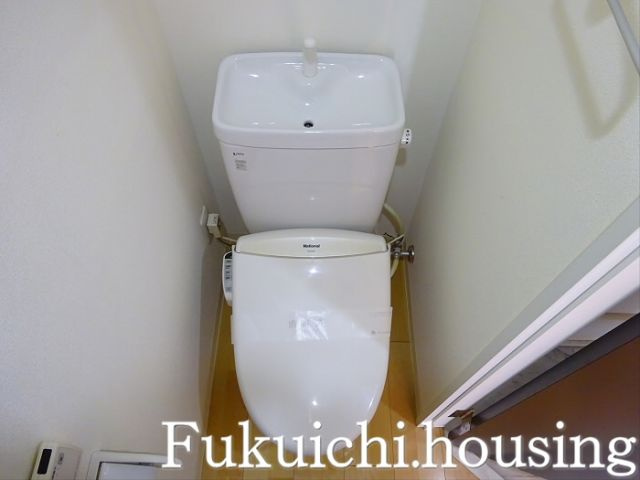 ZESTY千歳船橋のトイレ