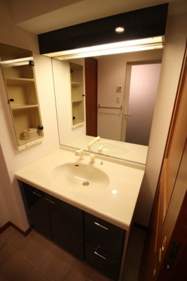 【独立洗面台】 | リーガル神戸下山手