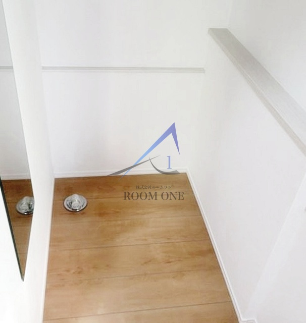 フェリススプリングの設備|洗濯機置き場です。