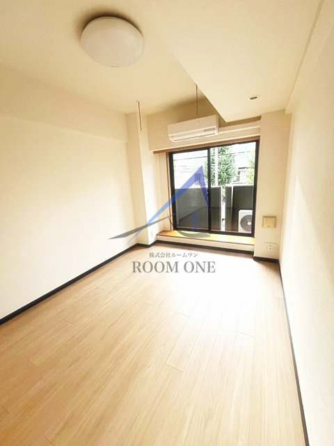 ルーブル武蔵小杉の居間・リビング|洋室のお部屋です。