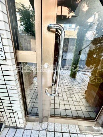 アパートメント松虫のセキュリティ|オートロックになっています