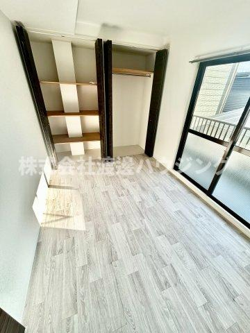 アパートメント松虫の洋室