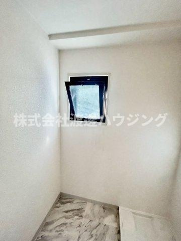 アパートメント松虫のその他|窓