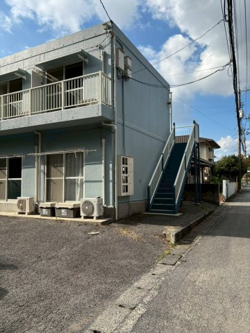 山口県周南市　1996年築RC造1棟アパートの外観